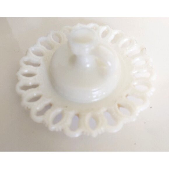 Vintage Westmoreland Milk Glass Candle Holder with Underplate - Picture 9 of 12